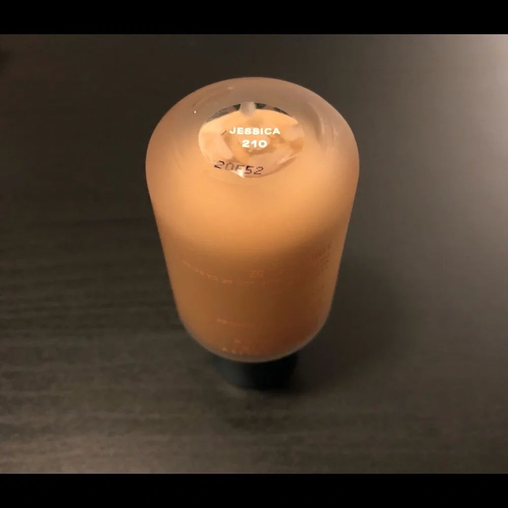 🆕 exa‎ High Fidelity Semi-Satin Foundation Jessica 210